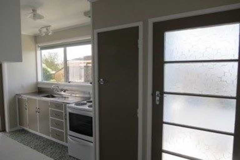 Photo of property in 4 Cowling Road, Hurdon, New Plymouth, 4310