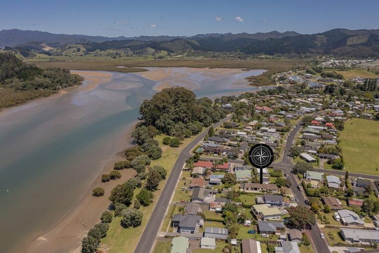 Photo of property in 72 Catherine Crescent, Whitianga, 3510