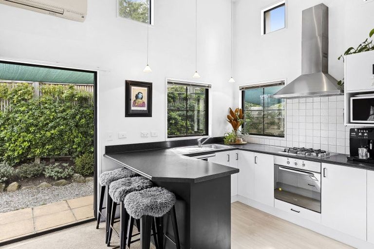 Photo of property in 13 Trevathan Lane, Wanaka, 9305