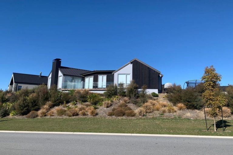 Photo of property in 7 Rocklands Court, Wanaka, 9305