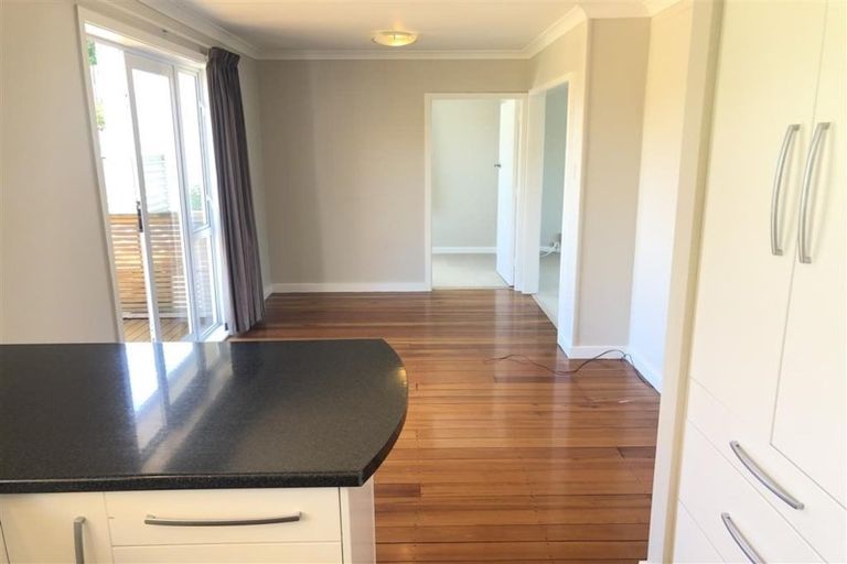 Photo of property in 63 Wallath Road, Westown, New Plymouth, 4310