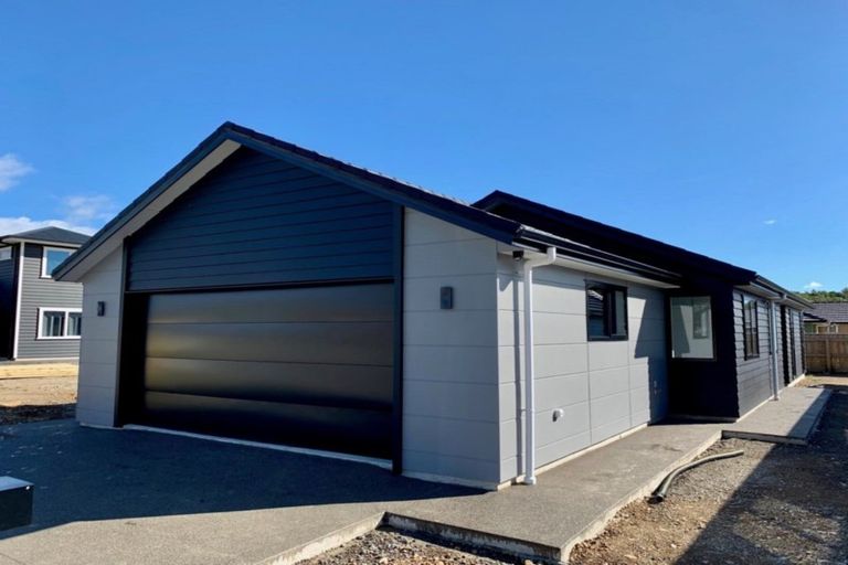 Photo of property in 10 Paioke Street, Waikanae, 5036