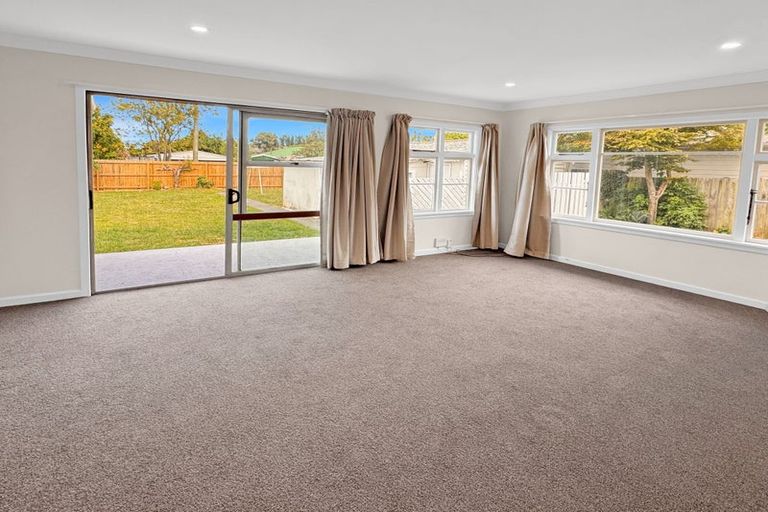 Photo of property in 53 Glenfield Crescent, Mairehau, Christchurch, 8052
