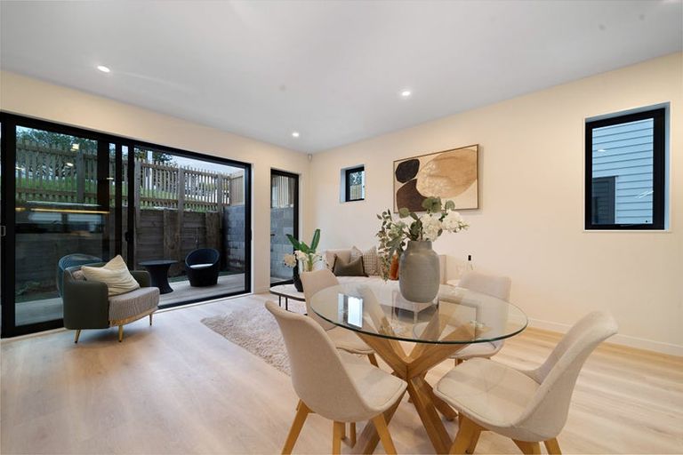 Photo of property in 28b Moire Road, Massey, Auckland, 0614