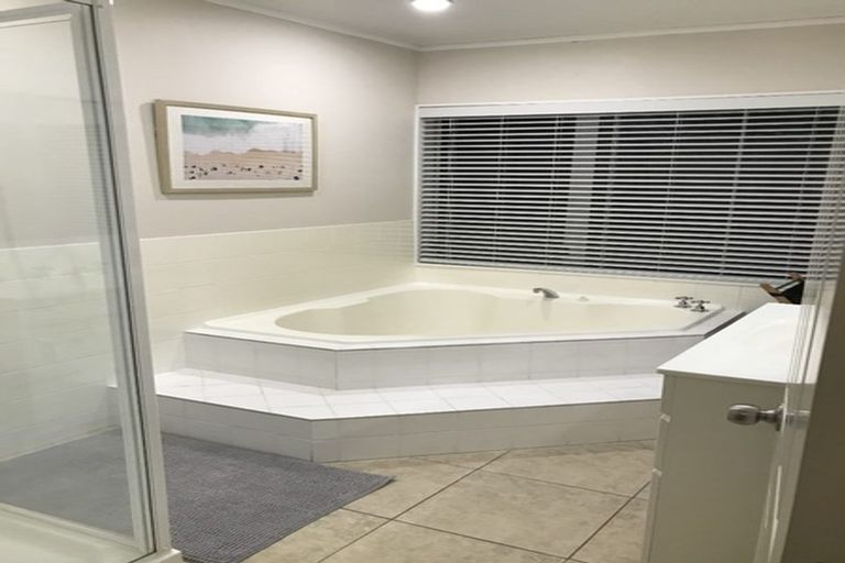 Photo of property in 498 Stokes Valley Road, Stokes Valley, Lower Hutt, 5019