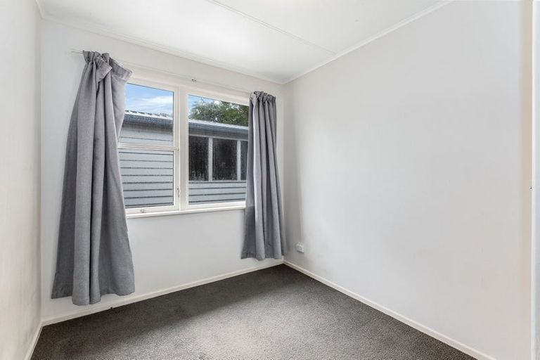 Photo of property in 171 Sievers Grove, Cannons Creek, Porirua, 5024