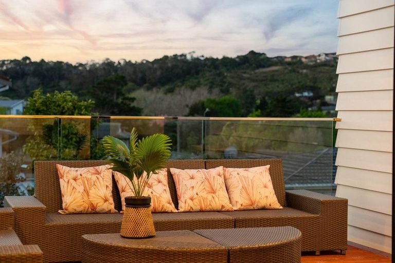 Photo of property in 3/14 Sabot Place, Massey, Auckland, 0614