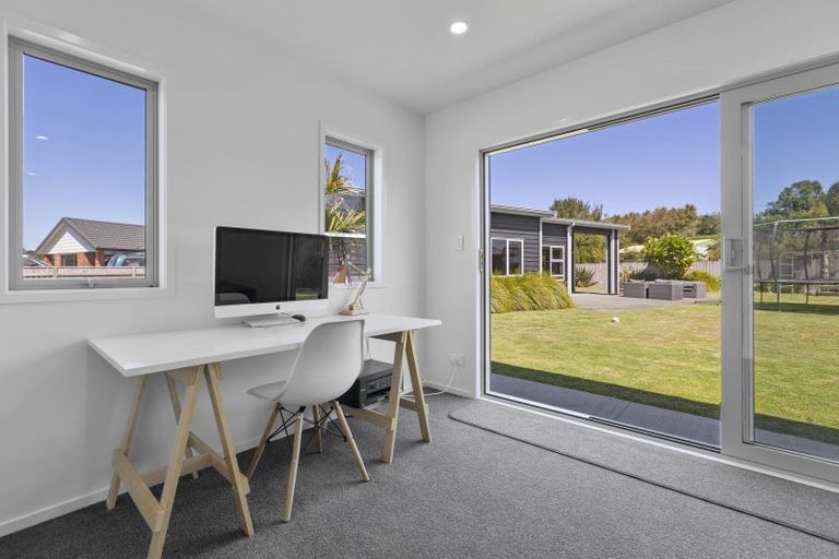 Photo of property in 518a Manutahi Road, Lepperton, New Plymouth, 4373