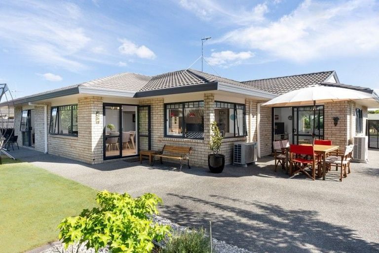 Photo of property in 40 Pacific Cove Drive, Papamoa Beach, Papamoa, 3118