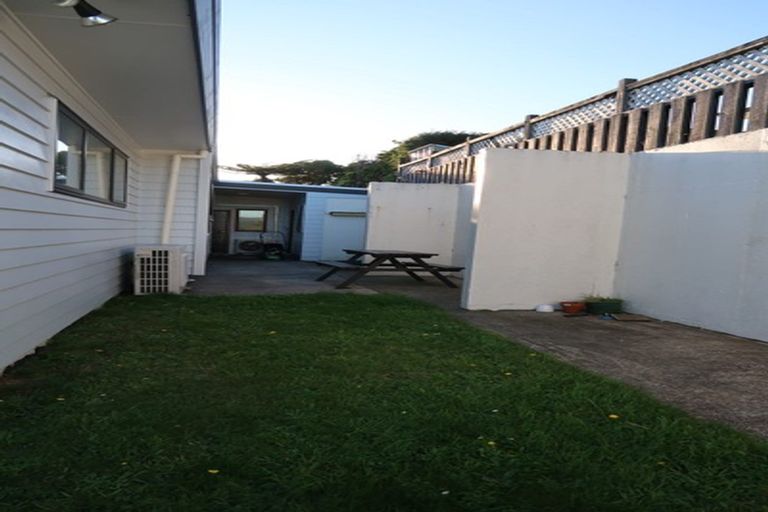 Photo of property in 282 Maungaraki Road, Maungaraki, Lower Hutt, 5010