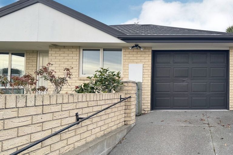 Photo of property in 6 Oakridge Street, Halswell, Christchurch, 8025