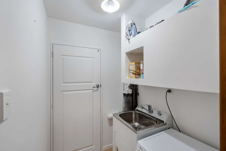 Photo of property in 122 East Belt, Lincoln, 7608