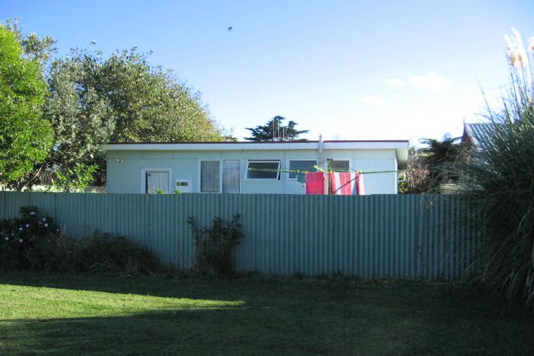 Photo of property in 33 Old Coach Road South, Otaki Beach, Otaki, 5512