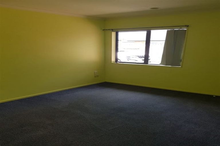 Photo of property in 3 Gatland Road, Opaheke, Papakura, 2113