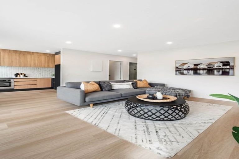 Photo of property in 13 Aituaa Road, Pukekohe, 2120