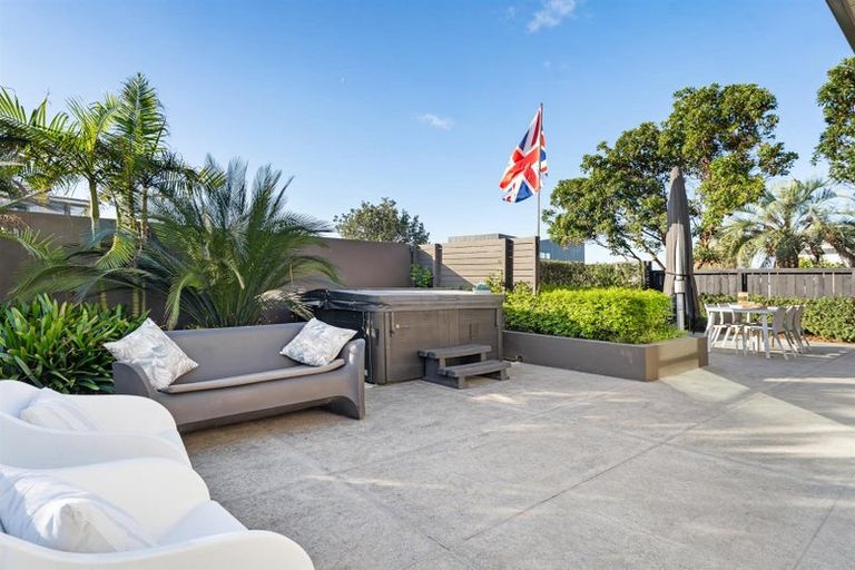 Photo of property in 2 Paua Lane, Omaha, Warkworth, 0986