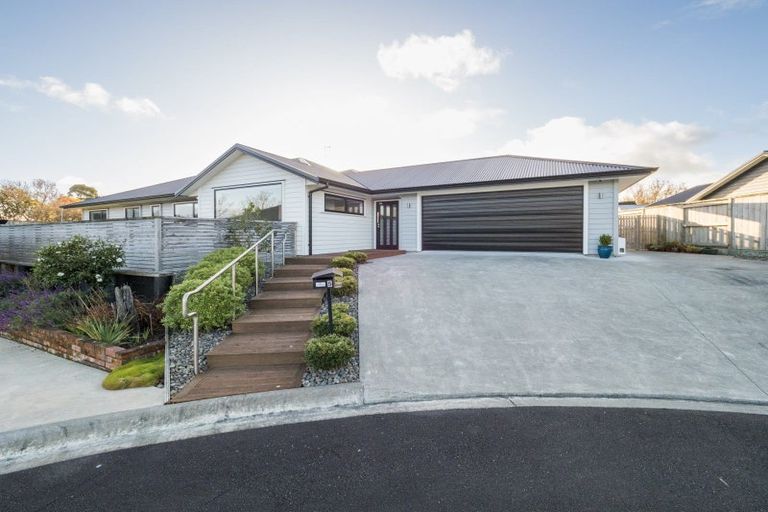 Photo of property in 5 Waimarama Court, Roslyn, Palmerston North, 4414