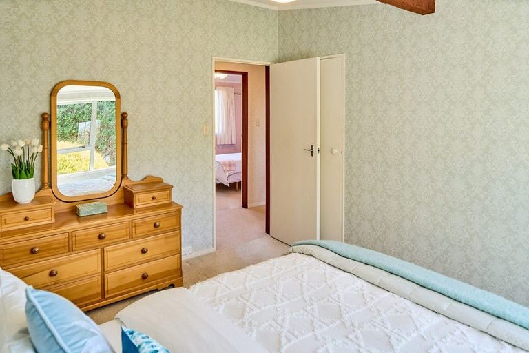 Photo of property in 48 Eskdale Road, Papakowhai, Porirua, 5024