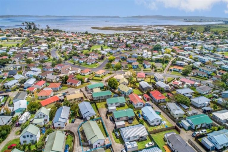 Photo of property in 28a Barneys Farm Road, Clendon Park, Auckland, 2103