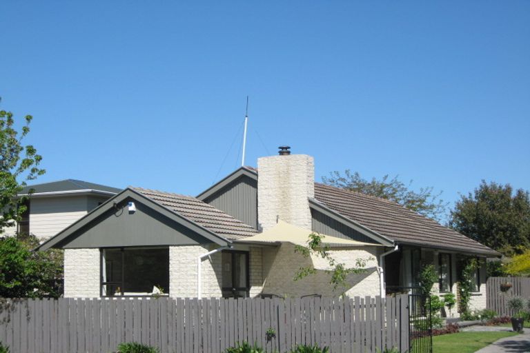 Photo of property in 115 Grimseys Road, Redwood, Christchurch, 8051