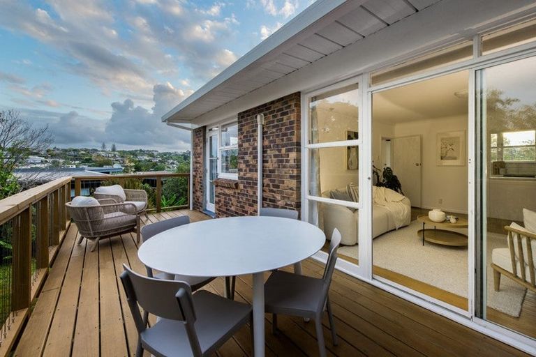 Photo of property in 3/449 Beach Road, Mairangi Bay, Auckland, 0630