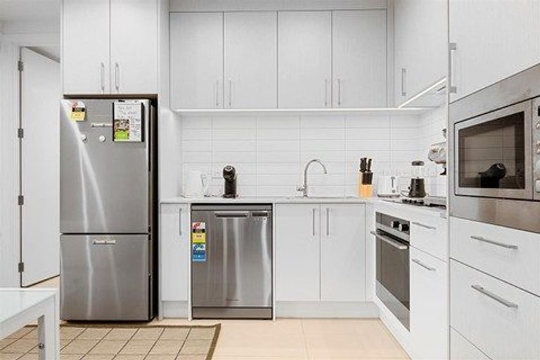 Photo of property in 208/6 Waikumete Road, Glen Eden, Auckland, 0602