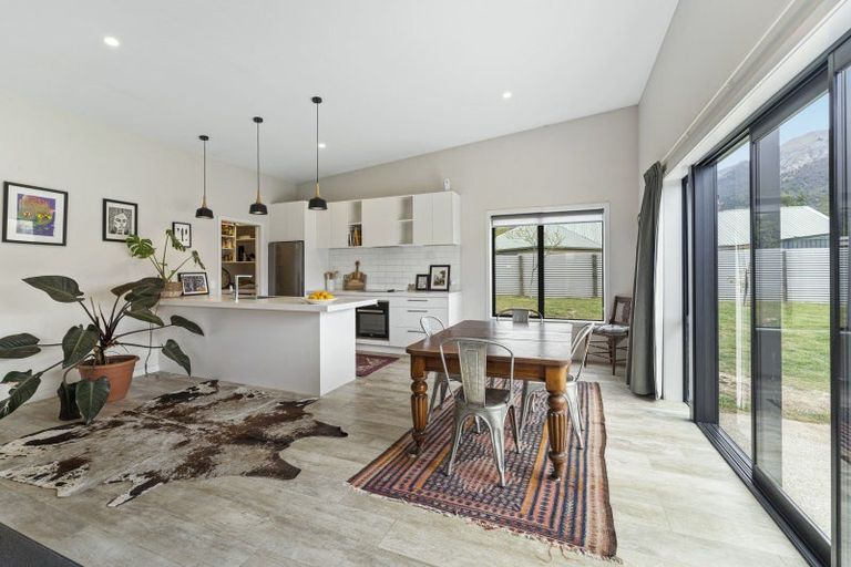 Photo of property in 18 Little Maude Drive, Lake Hawea, Wanaka, 9382