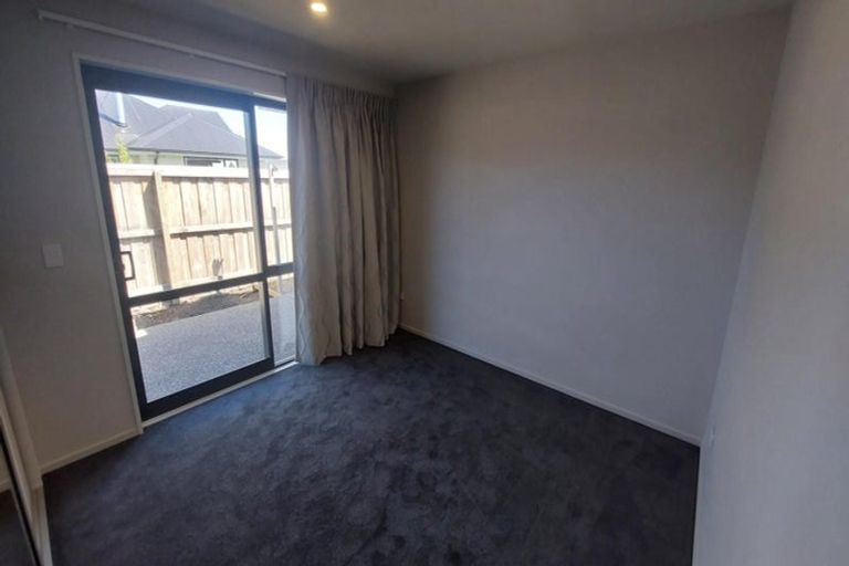 Photo of property in 130 Shillingford Boulevard, Rolleston, 7615