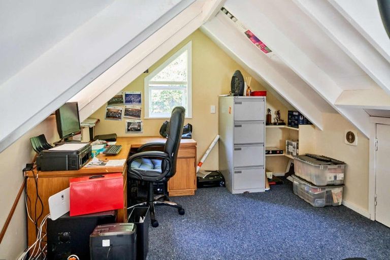 Photo of property in 55 Rona Street, Eastbourne, Lower Hutt, 5013