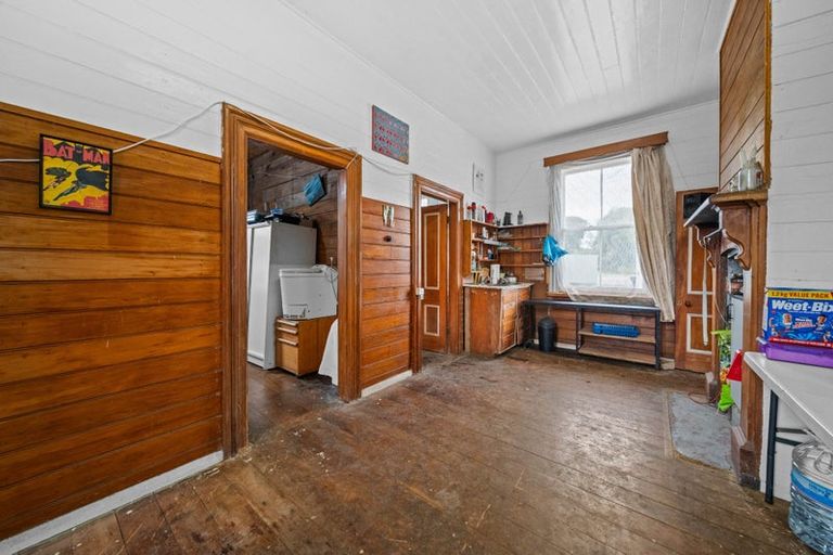 Photo of property in 1 Castle Hill Road, Alfredton, Eketahuna, 4996