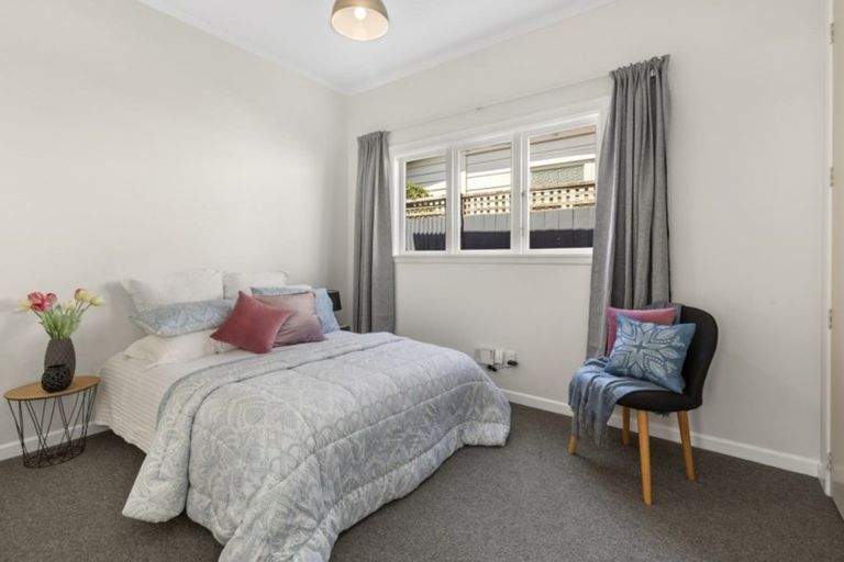 Photo of property in 18 Richmond Street, Petone, Lower Hutt, 5012