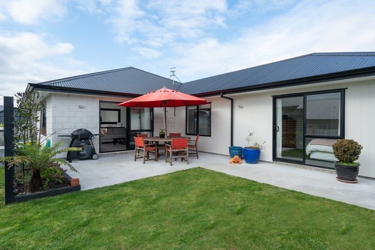 Photo of property in 15 Huka Heights Drive, Rangatira Park, Taupo, 3330