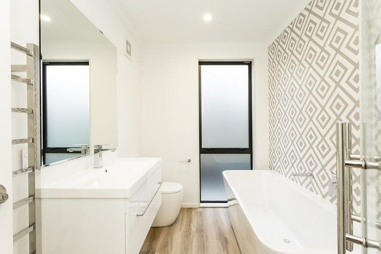 Photo of property in 35 Brugh Place, Andersons Bay, Dunedin, 9013