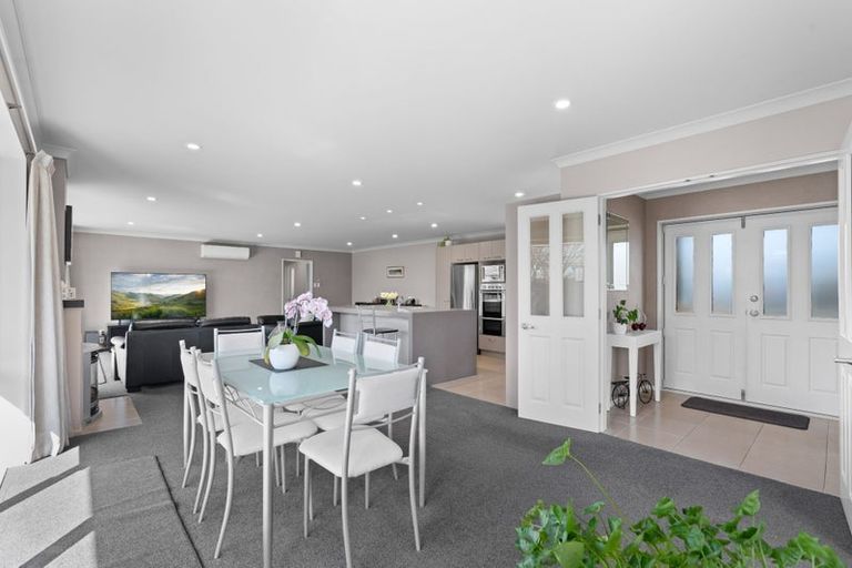 Photo of property in 22 Burbank Drive, Aidanfield, Christchurch, 8025