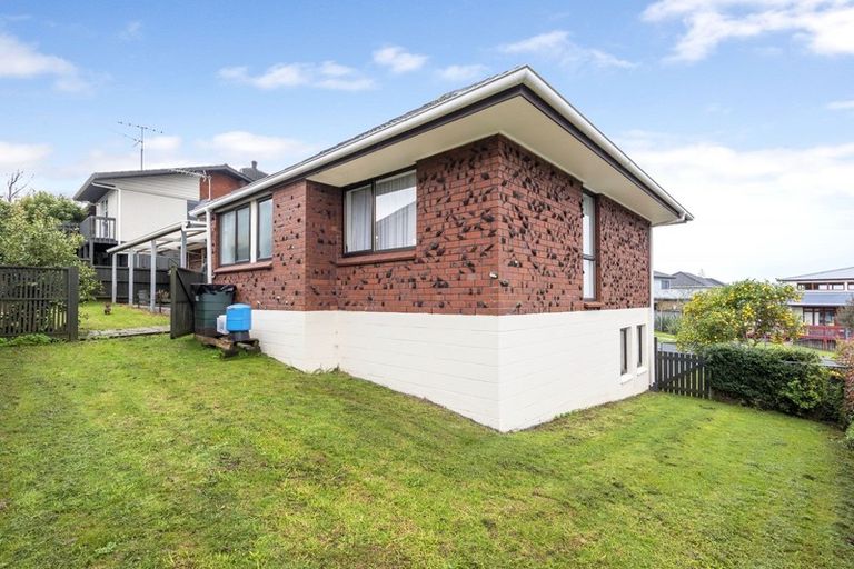 Photo of property in 2/1 Glenside Avenue, Pakuranga, Auckland, 2010