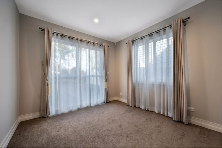 Photo of property in 3 Wallace Road, Ranui, Auckland, 0612