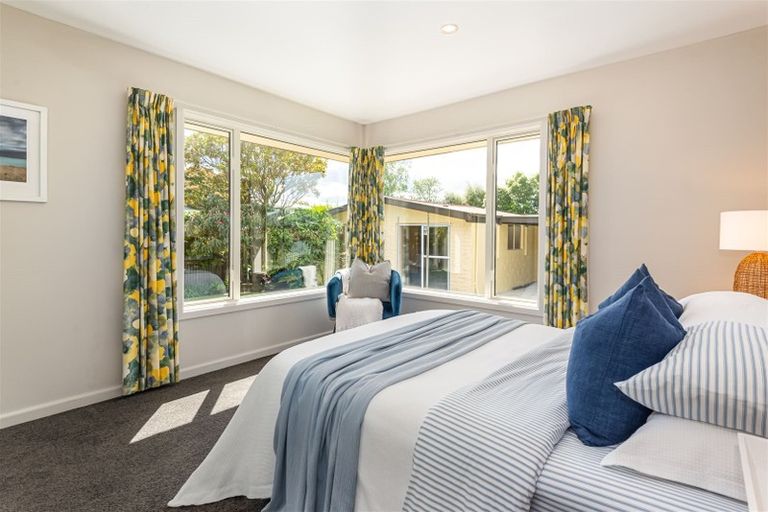 Photo of property in 56 Greendale Avenue, Avonhead, Christchurch, 8042