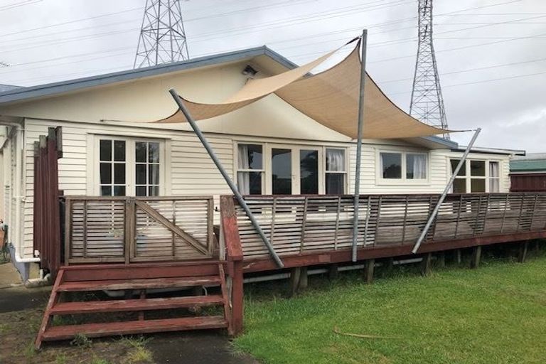 Photo of property in 93 Edgewater Drive, Pakuranga, Auckland, 2010