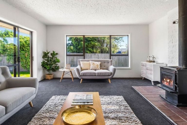 Photo of property in 400a Bower Avenue, Parklands, Christchurch, 8083