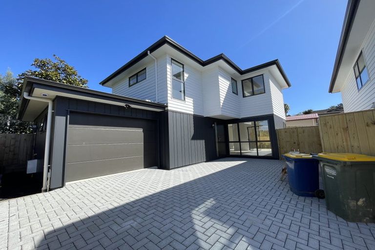 Photo of property in 26c Topliss Drive, Northcross, Auckland, 0632