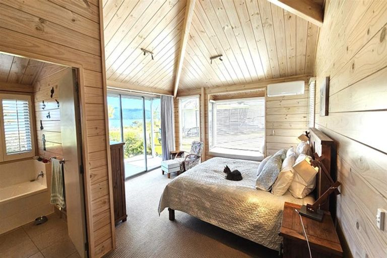 Photo of property in 132 Harbour Drive, Matarangi, Whitianga, 3592