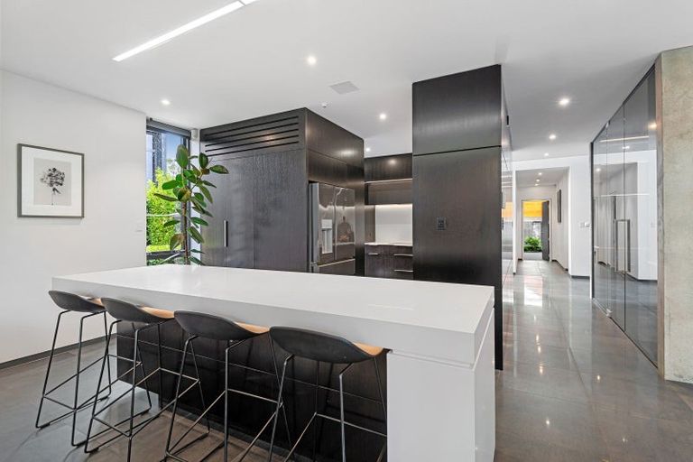 Photo of property in 68 Garden Road, Merivale, Christchurch, 8014