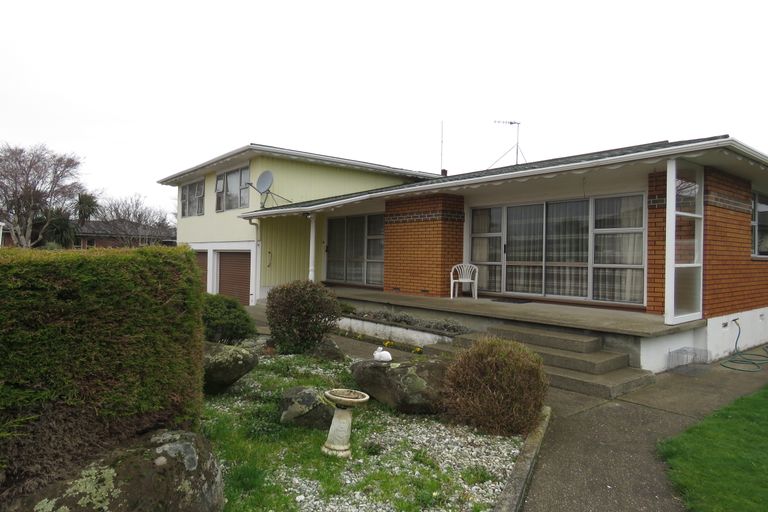 Photo of property in 61 Clifton Street, Windsor, Invercargill, 9810