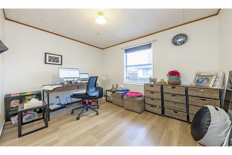 Photo of property in 1/23 Sikkim Crescent, Clover Park, Auckland, 2019