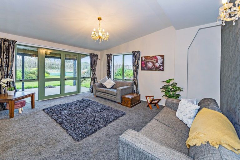 Photo of property in 13 Bridge Street, Southbridge, 7602