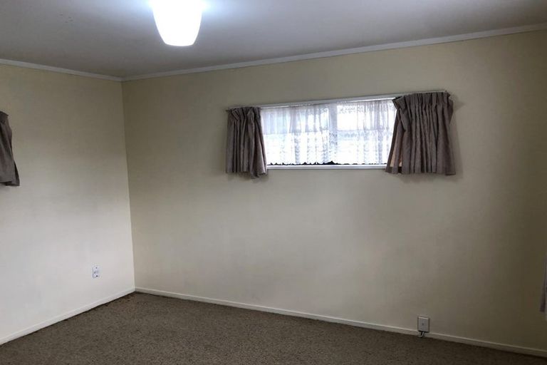Photo of property in 243 Queen Street, Pukekohe, 2120