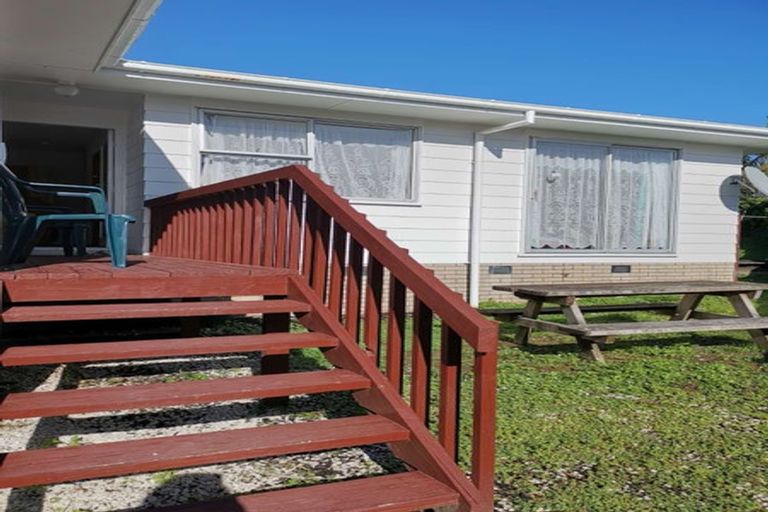 Photo of property in 26 Salamanca Road, Sunnynook, Auckland, 0620