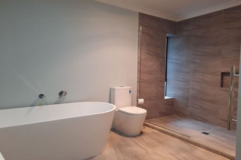 Photo of property in 21 Scotston Avenue, St Albans, Christchurch, 8052