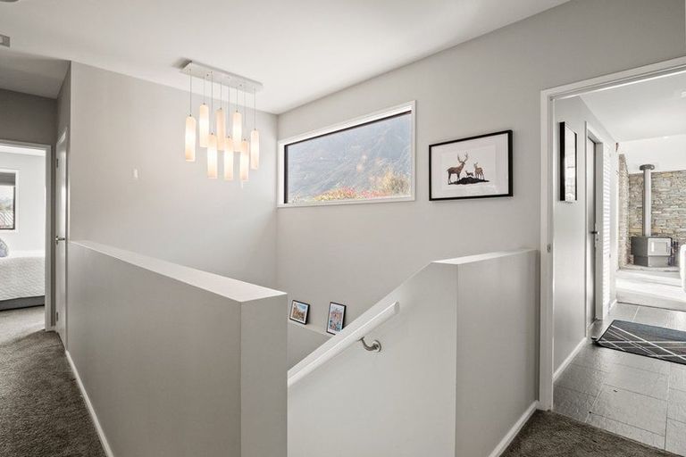 Photo of property in 27 Pendeen Crescent, Jacks Point, Queenstown, 9371