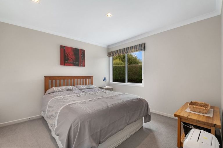 Photo of property in 16 Holden Avenue, Holdens Bay, Rotorua, 3010